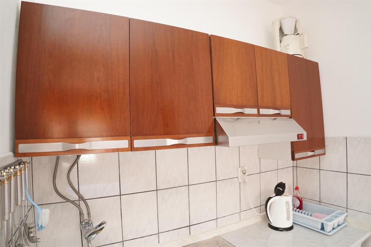 Apartments Mare Trogir Bagian luar foto